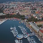 Lux D'or Póla